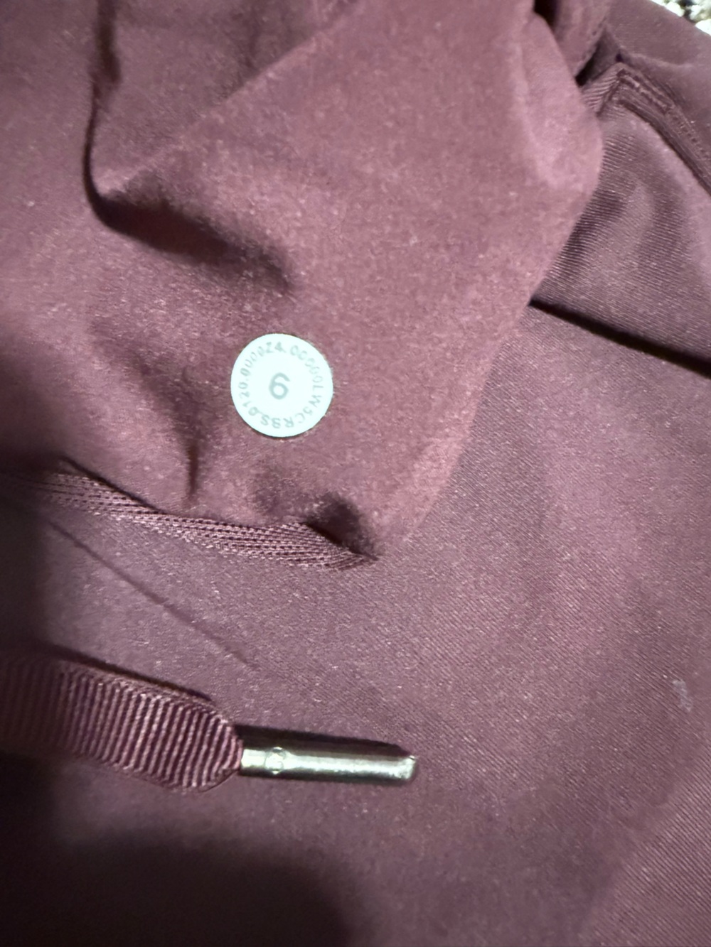 lululemon athletica Women's Burgundy Drawstring Joggers - Picture 4 of 4